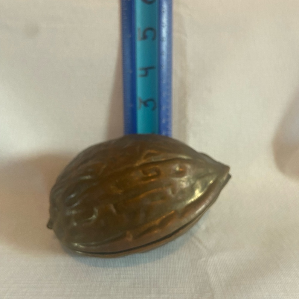 Vintage Mid-Century Heavy Solid Brass Nut Cracker Realistic Walnut Shape Hinged - Picture 7 of 7